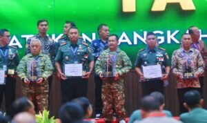 df504400-b6da-483c-89b7-a78aa9607124